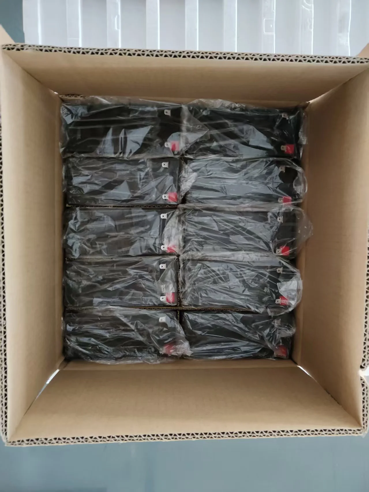 Lithium-battery-12.8V-6Ah-package