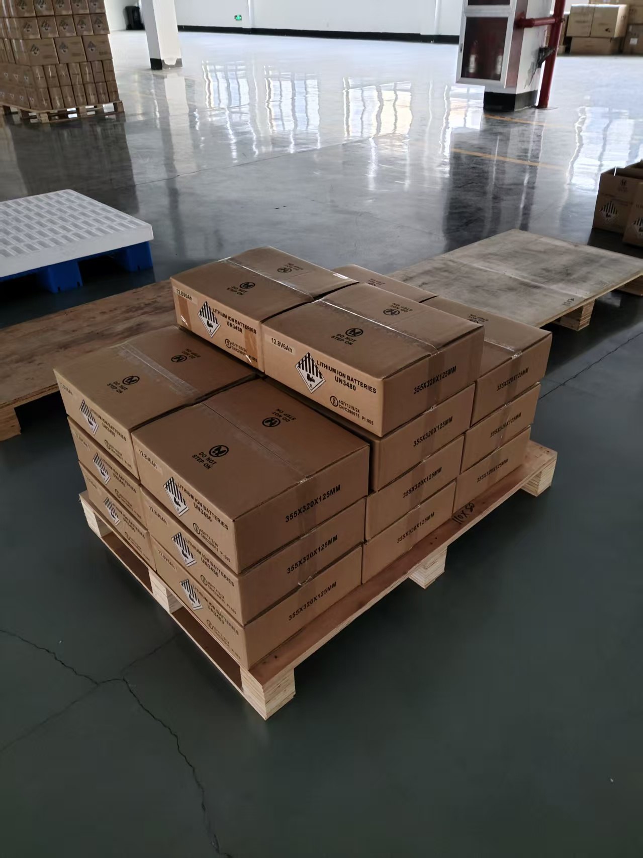 Lithium-battery-pallet